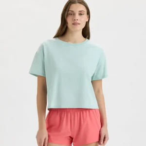 Alternative view of Women’s Beach Turtle Cropped Boyfriend Tee