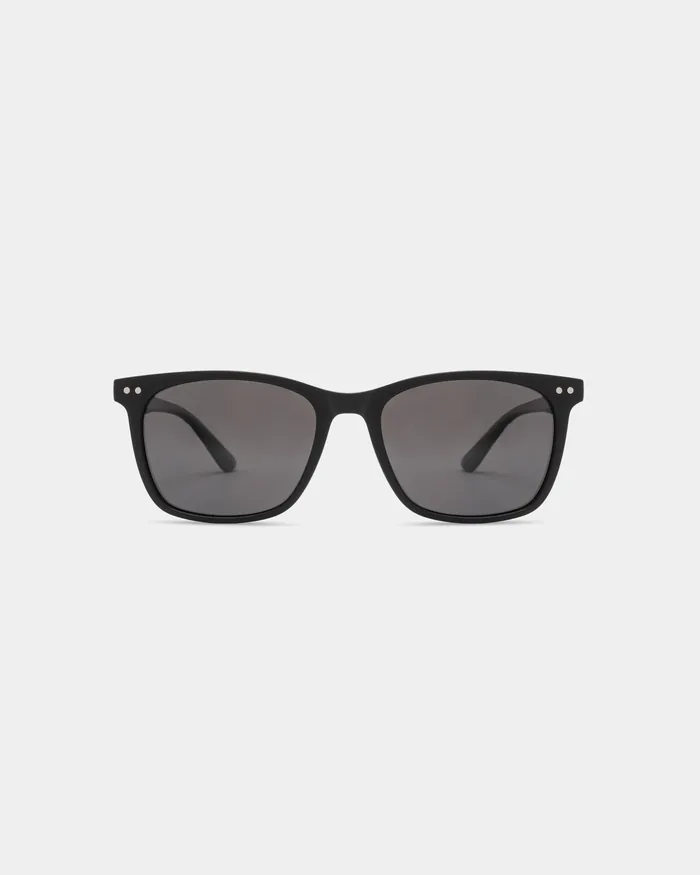 Classic SL-005 Fashion Sunglasses - Image 2